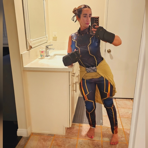 Womens Medium Black Panther Shuri Halloween costume - Picture 9 of 13